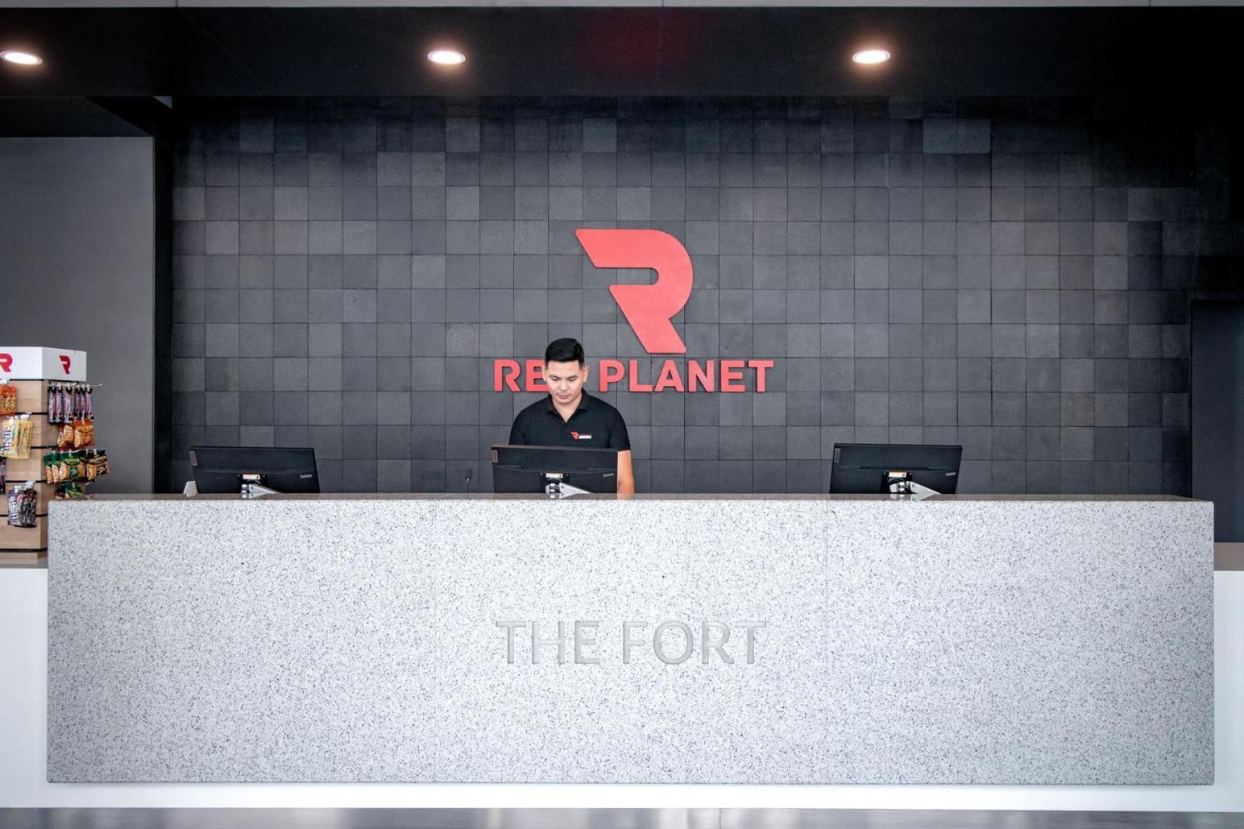 Red Planet Bgc The Fort Taguig Exterior foto